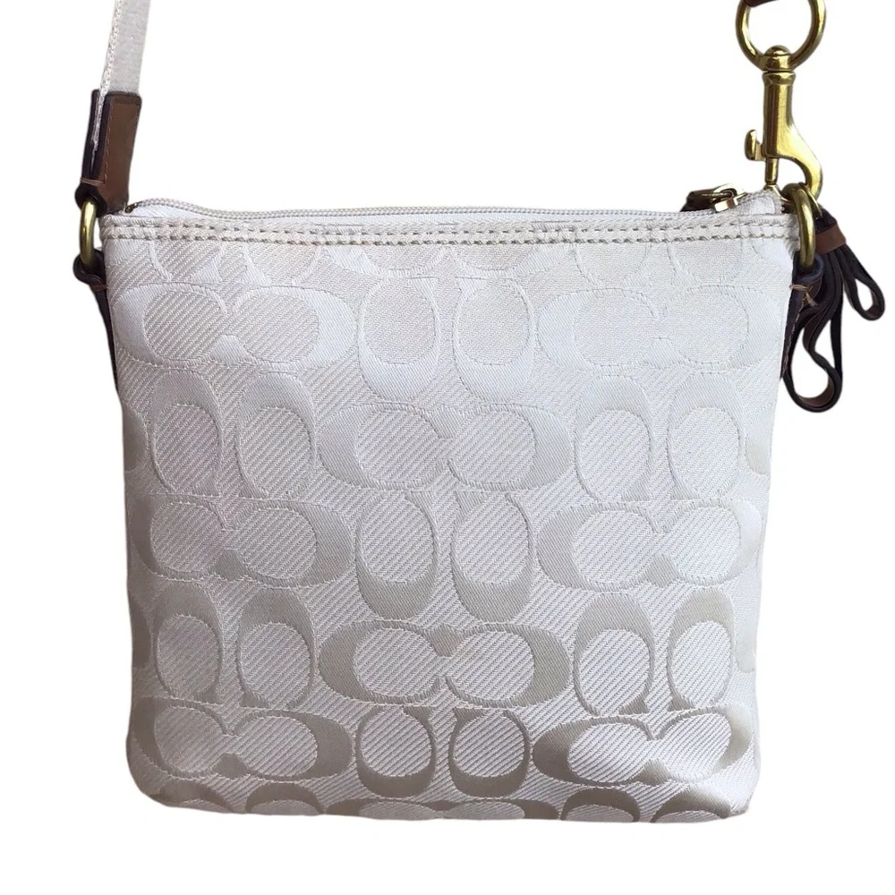 Coach Campbell Signature Twill Swingpack